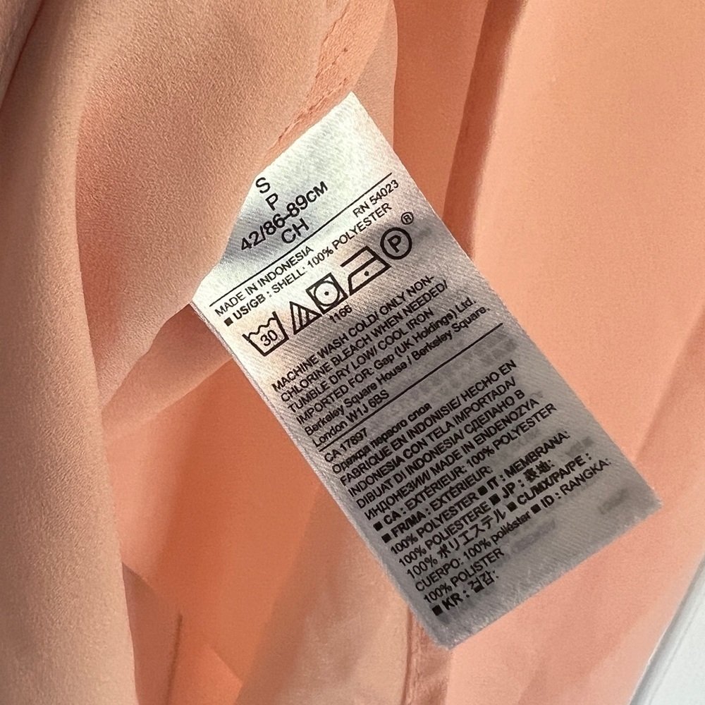 Banana Republic Sleeveless Ruffle-Placket Blouse Luminous Peach Size Small - Picture 10 of 11